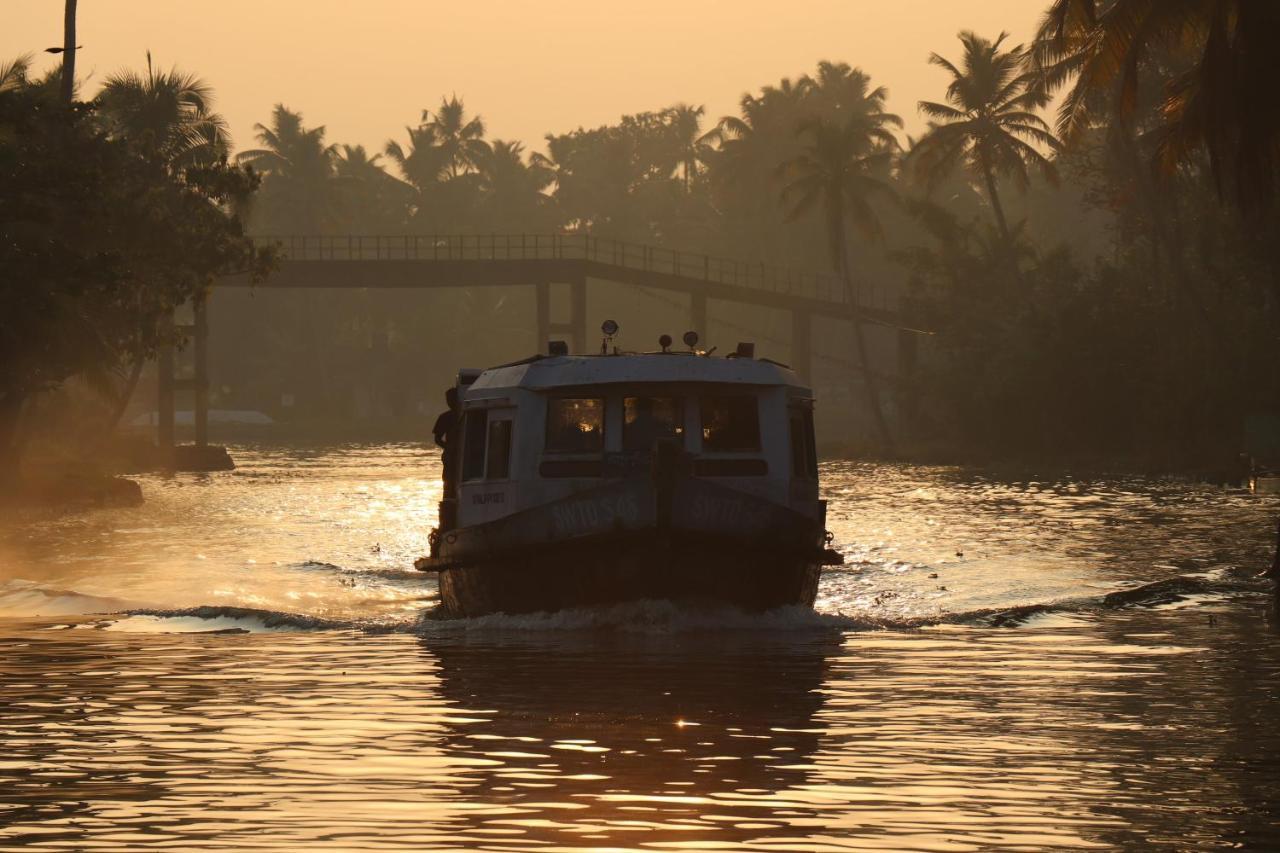 Hotel Marari Houseboat Mararikulam Zewnętrze zdjęcie